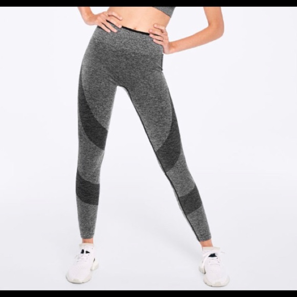 VS Pink Seamless Workout Pants S/P NWT